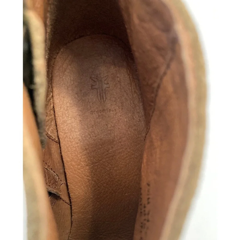 FRYE Nora Studded Suede Ankle Bootie Side Zip Sand Tan Women's Size 7.5‎
